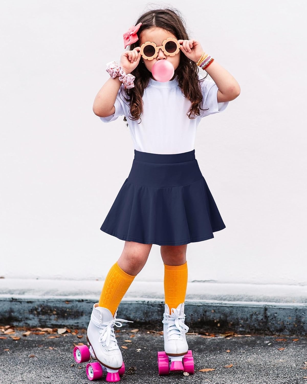 BOOPH Paquete de 2 faldas de uniforme deportivo para niñas pequeñas con pantalones cortos | Faldas de tenis francés con bolsillos para niños de 2 a 9 años